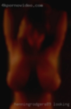 henningRodgers89 looking for escorts with penis clits